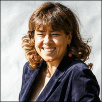 ana-bizarro-accion-con-alegria